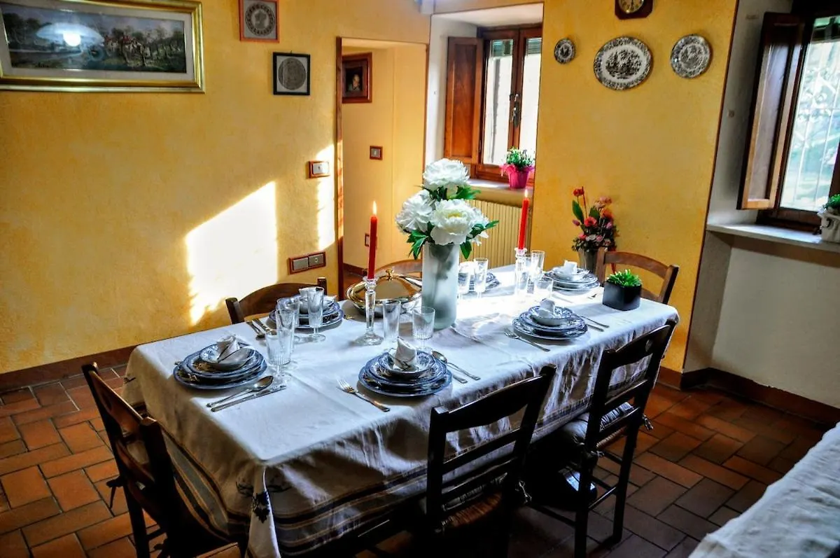 לוקה Casale Colle Belvedere איטליה
