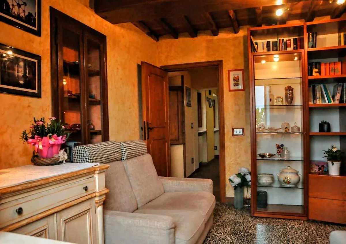 לוקה Casale Colle Belvedere